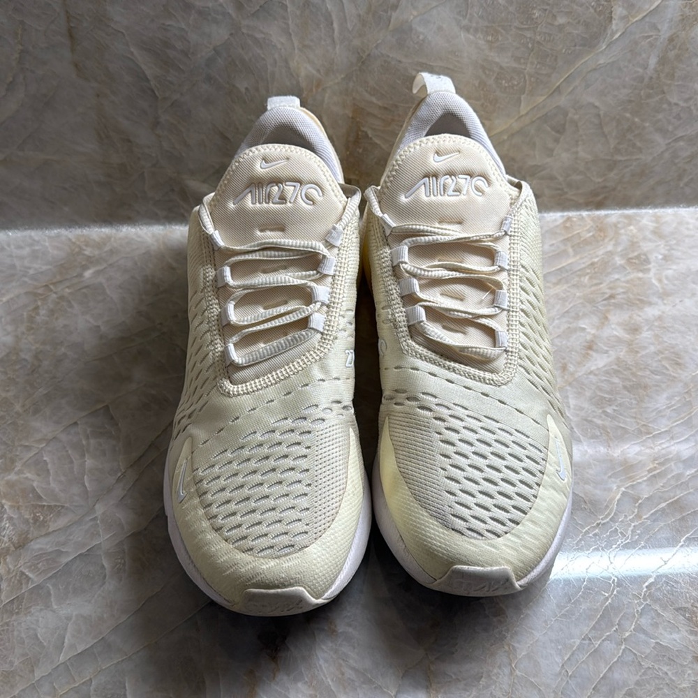 Nike Air 270 unique pale yellow